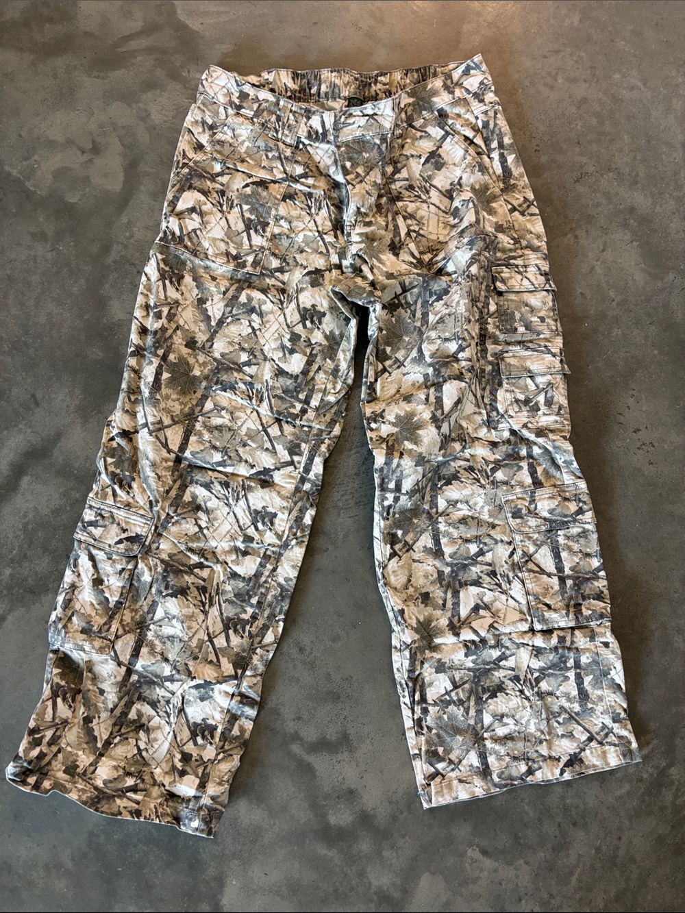 Target wild fable camo pants large